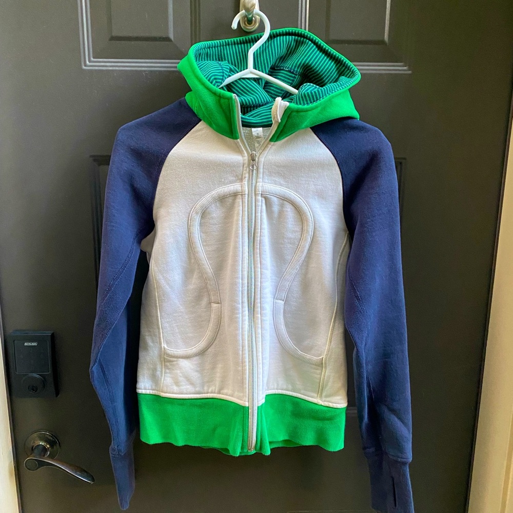 Lululemon Scuba - size small